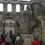 Peristil Ξενοδοχείο