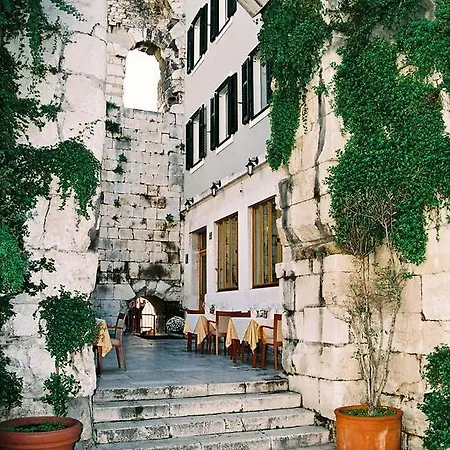 Hotel Peristil Split
