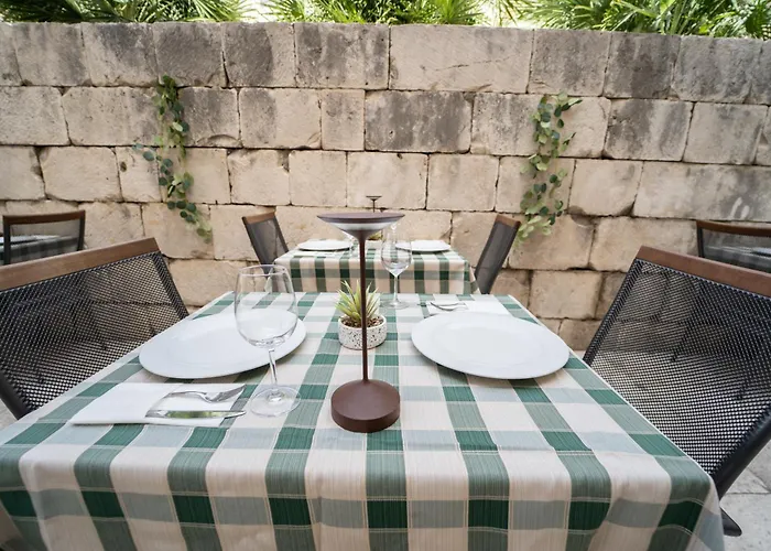 Peristil Ξενοδοχείο 3*