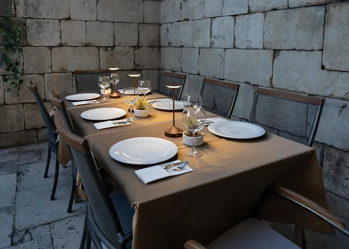 Ξενοδοχείο Peristil