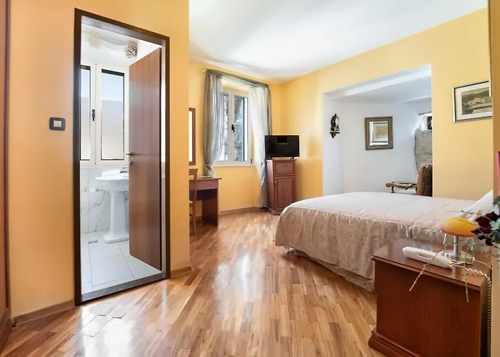 Peristil 3* Σπλιτ