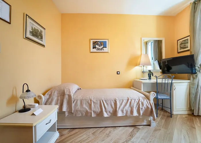 Ξενοδοχείο Peristil 3*