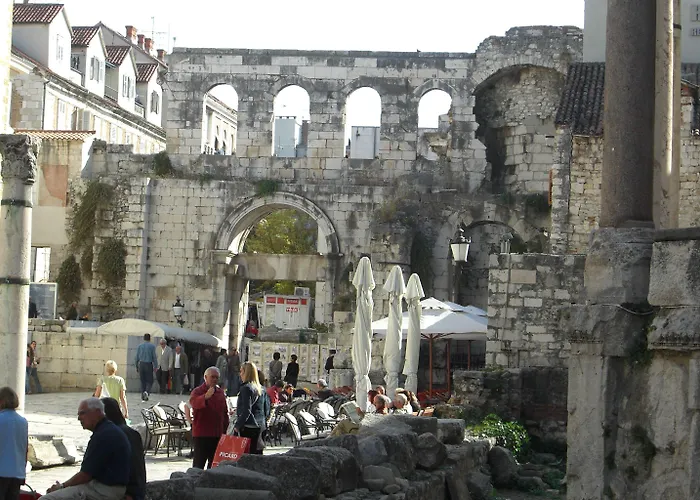 Peristil Ξενοδοχείο 3*