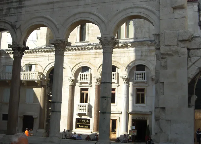 Peristil Ξενοδοχείο