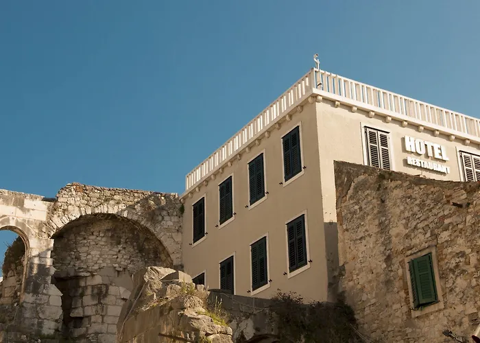 Ξενοδοχείο Peristil Σπλιτ